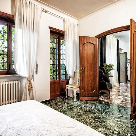 Vatican House Roma