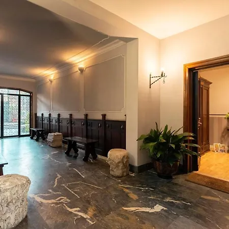 Vatican House * Řím