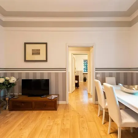Vatican House Apartmán