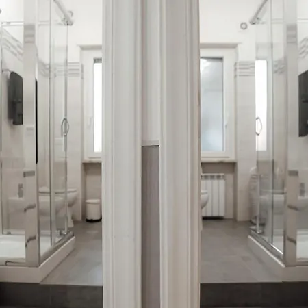 Vatican House Apartman *